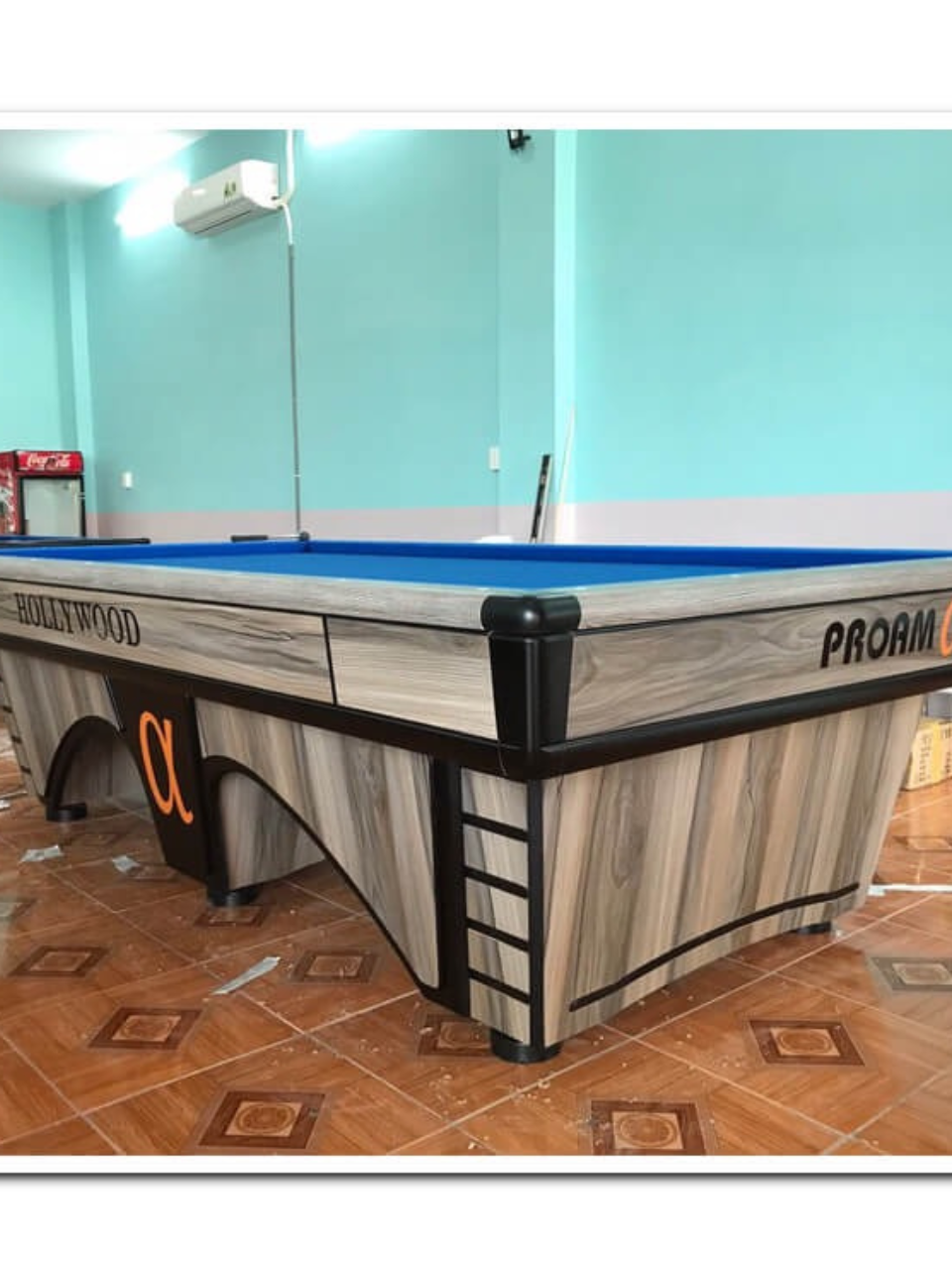 Bàn bida cũ 99% - Hollywood