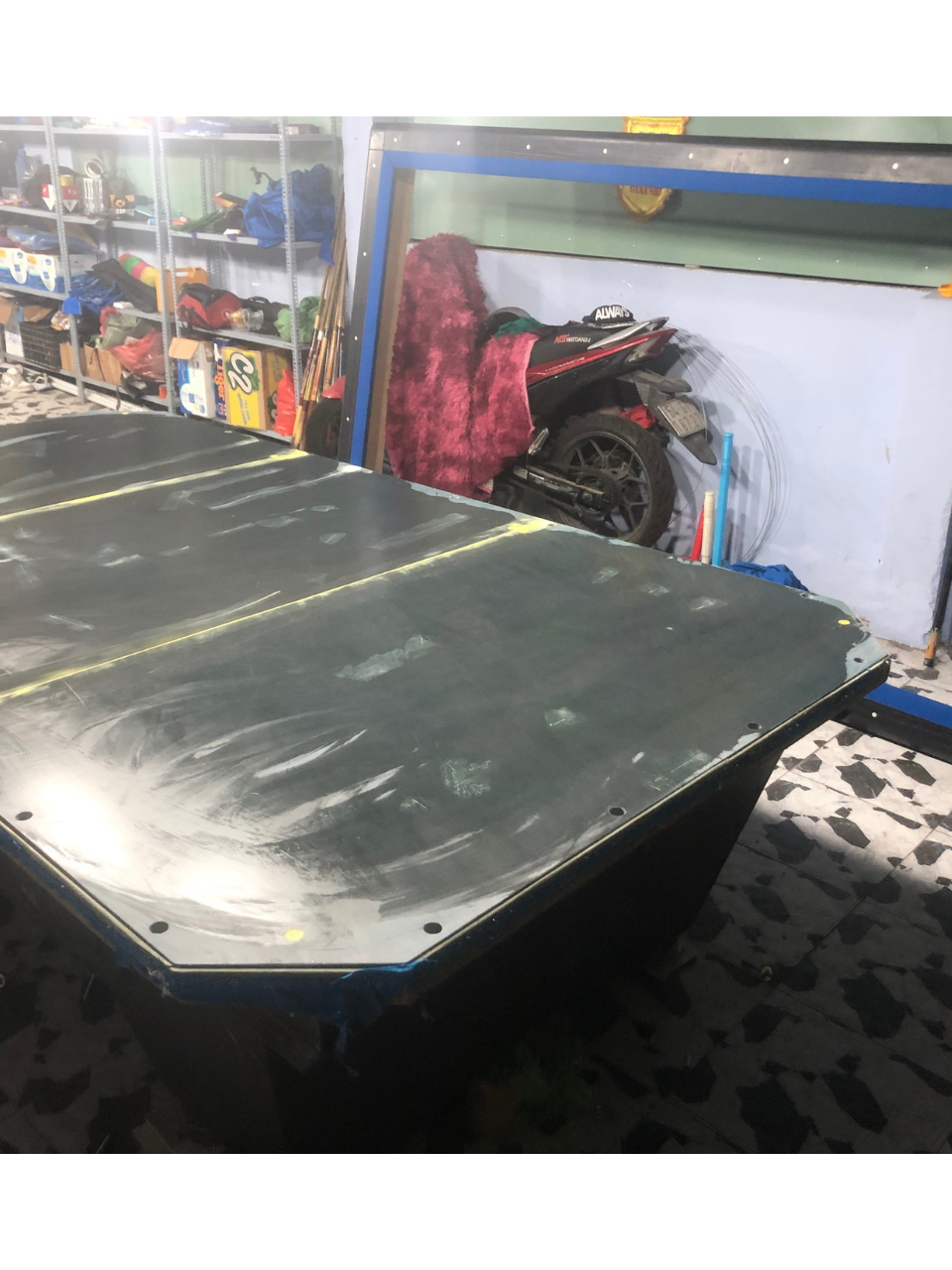 Bàn bida cũ 99% - Hollywood