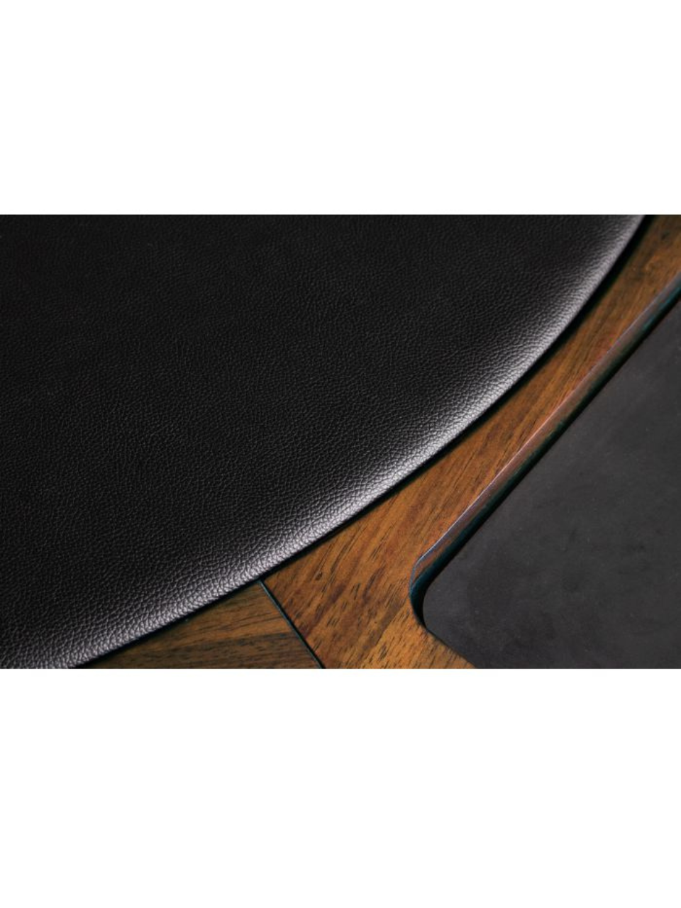 Bàn Poker SGB05