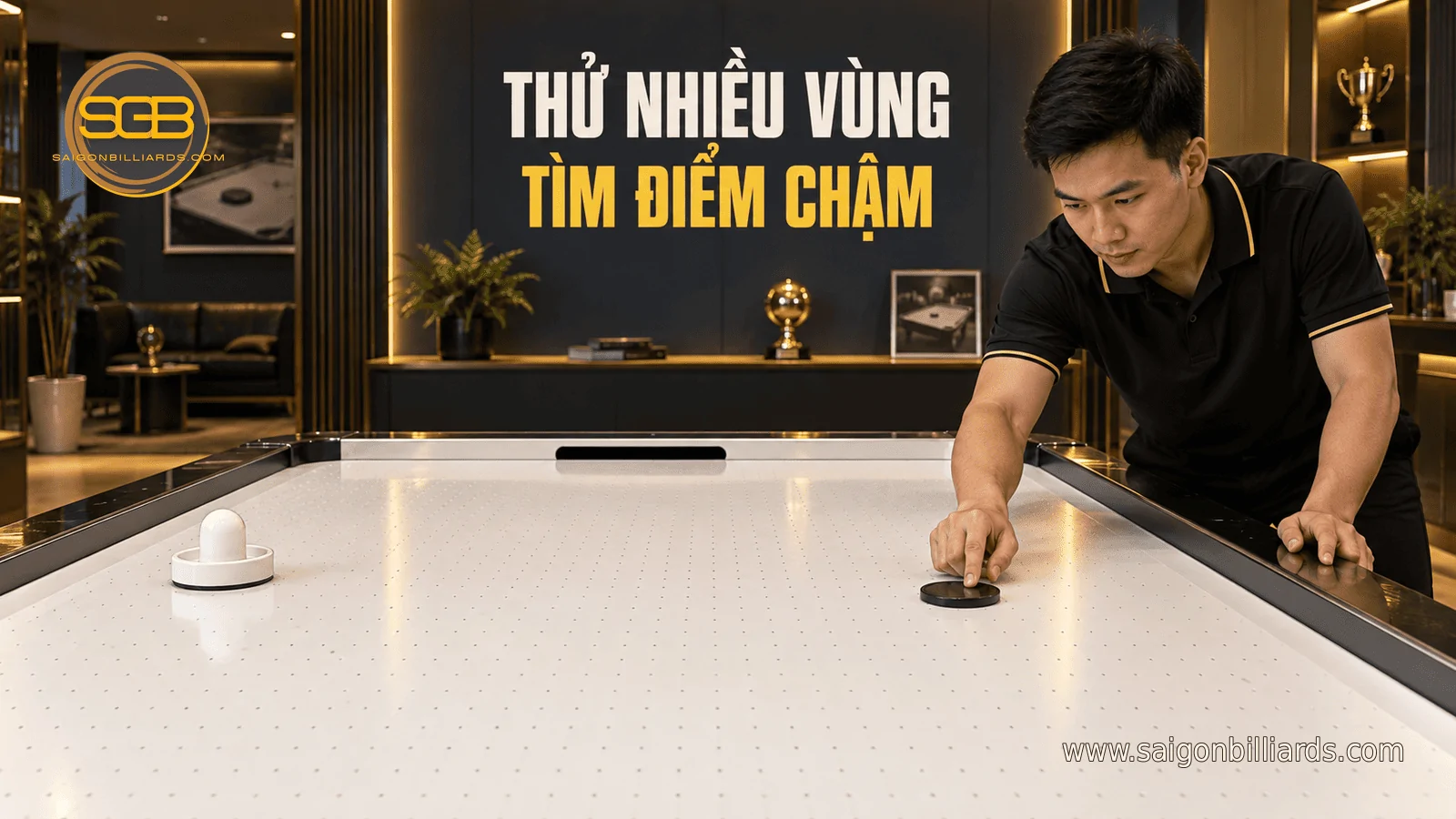 kỹ thuật vi&ecirc;n kiểm tra dead spot b&agrave;n air hockey bằng puck tại v&ugrave;ng gần g&oacute;c