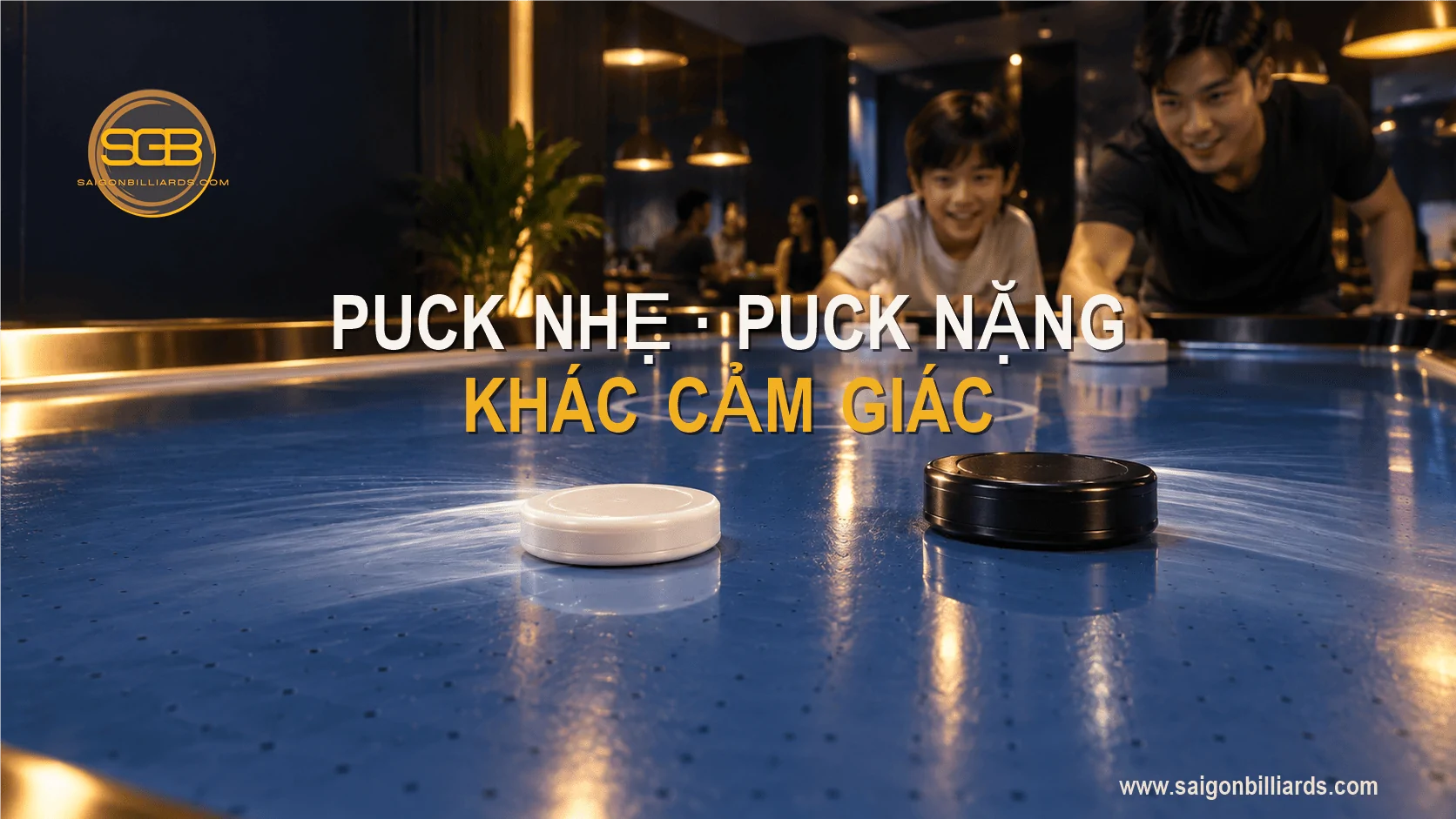 puck air hockey nhẹ v&agrave; nặng cho từng loại b&agrave;n