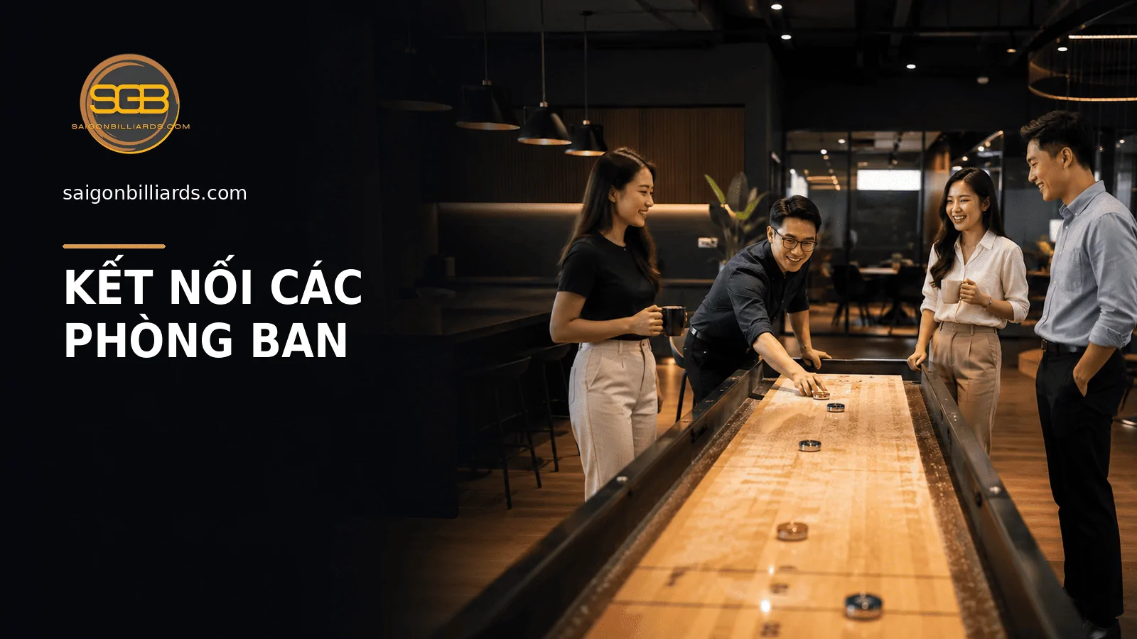 nh&acirc;n vi&ecirc;n c&aacute;c ph&ograve;ng ban giao lưu qua tr&ograve; chơi shuffleboard