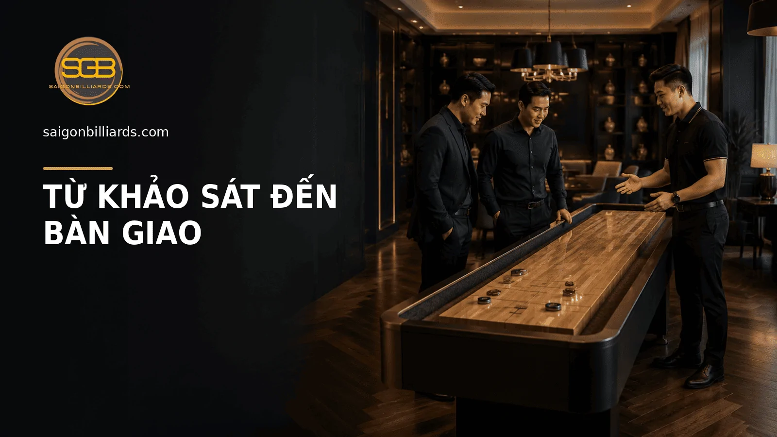 nh&acirc;n vi&ecirc;n b&agrave;n giao v&agrave; hướng dẫn bảo quản b&agrave;n shuffleboard