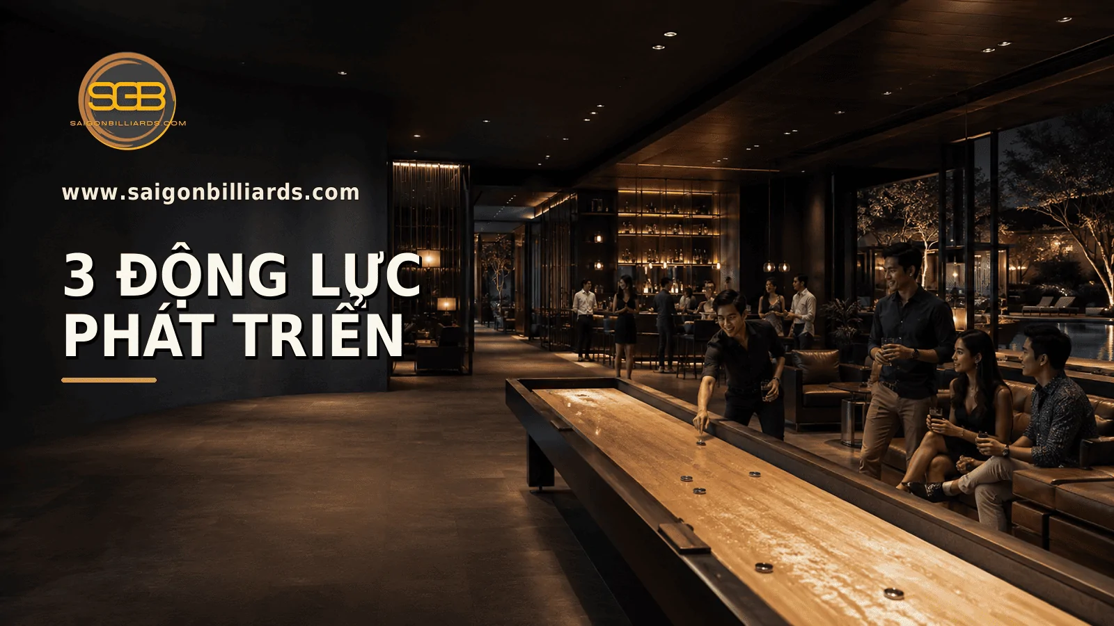 nh&oacute;m kh&aacute;ch trải nghiệm shuffleboard trong kh&ocirc;ng gian dịch vụ hiện đại