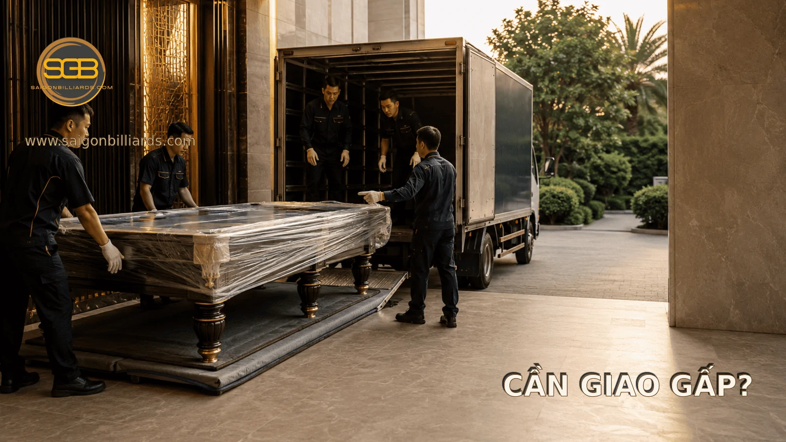 đội kỹ thuật điều phối b&agrave;n c&oacute; sẵn cho lịch giao sớm