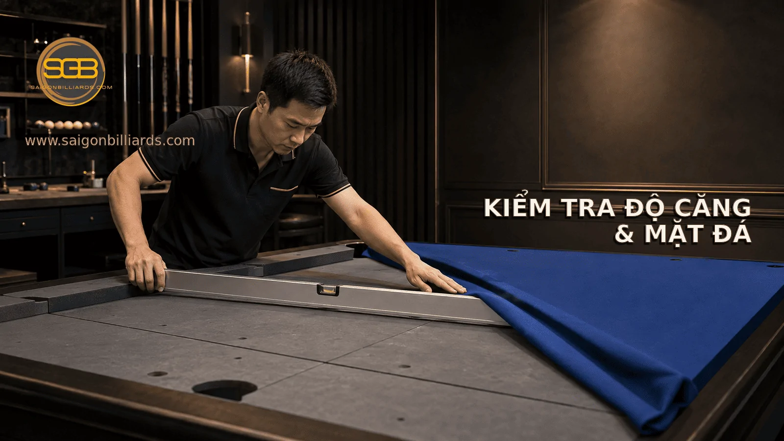 kỹ thuật vi&ecirc;n kiểm tra độ căng vải v&agrave; độ phẳng mặt đ&aacute;